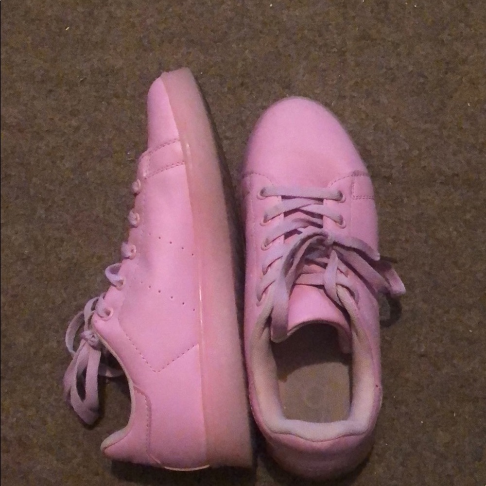 Pink shoes